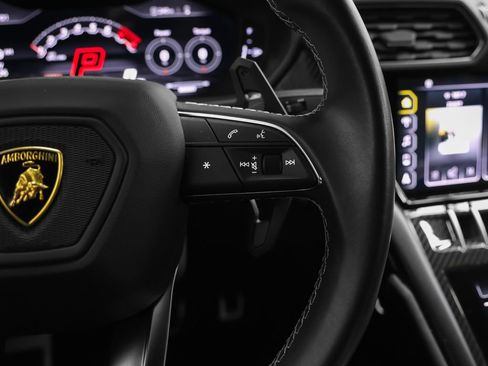 Used 2022 Lamborghini Urus AWD/4WD image 50