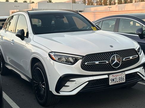 Certified 2024 Mercedes-Benz GLC 300 image 11