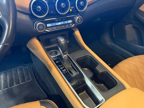 Used 2022 Nissan Sentra SV w/ SV Premium Package image 18