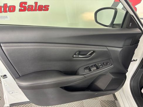 Used 2024 Nissan Sentra S image 11
