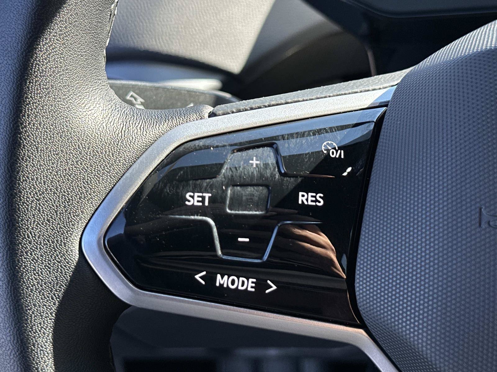 Certified 2023 Volkswagen ID.4 Pro RWD image 9