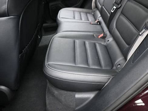 Used 2025 Porsche Macan GTS AWD/4WD image 39