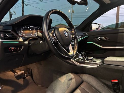 Used 2021 BMW 330i xDrive Sedan w/ Convenience Package image 32