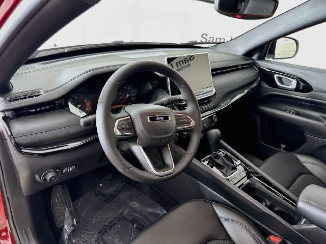 New 2026 Jeep Compass Latitude AWD/4WD image 9