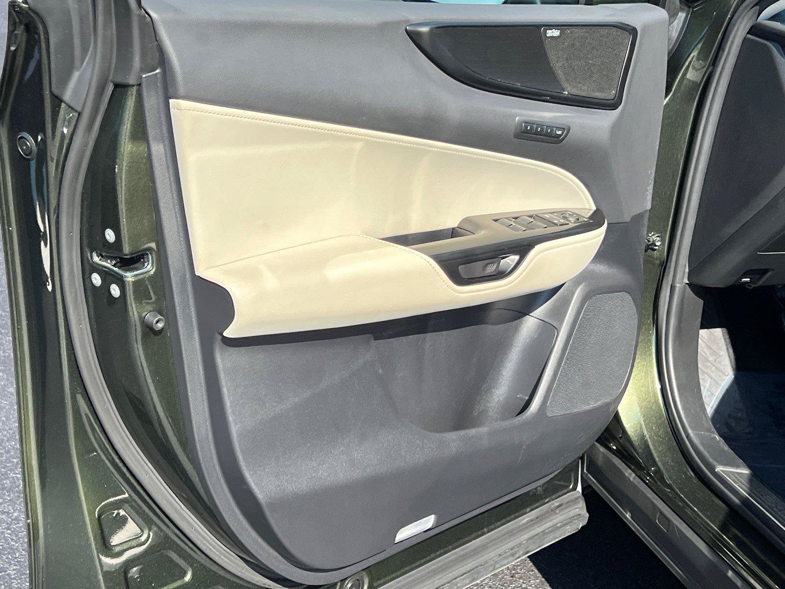 Certified 2025 Lexus NX 350h AWD w/ Accessory Package (2T) image 10