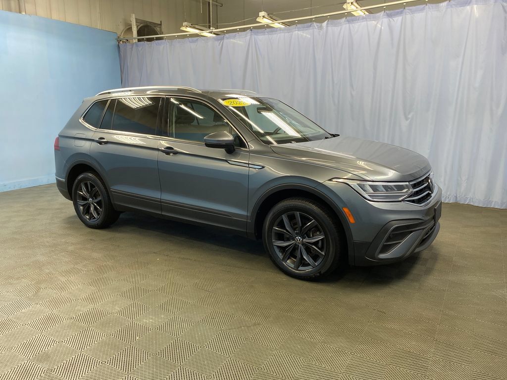 Used 2022 Volkswagen Tiguan SE AWD/4WD image 7