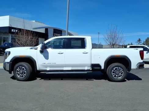 New 2025 GMC Sierra 2500 SLE AWD/4WD image 3