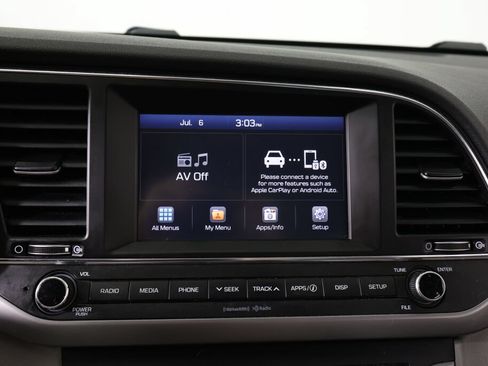 Used 2017 Hyundai Elantra SE FWD image 33