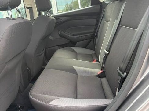 Used 2012 Ford Focus SE FWD image 14