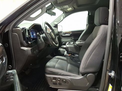 Used 2024 Chevrolet Silverado 1500 LT image 13