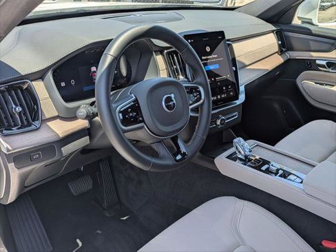 Used 2026 Volvo XC90 B6 Plus w/ Protection Package Premier AWD/4WD image 11
