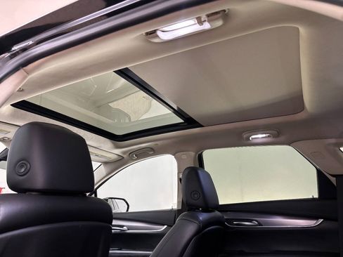 Used 2019 Cadillac XT5 Luxury AWD/4WD image 14