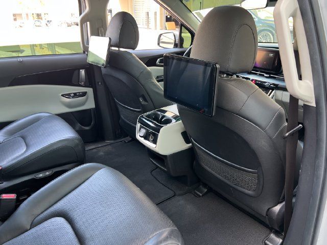 Used 2022 Kia Carnival SX Prestige FWD image 45