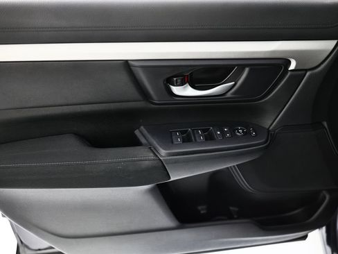 Used 2021 Honda CR-V LX image 18