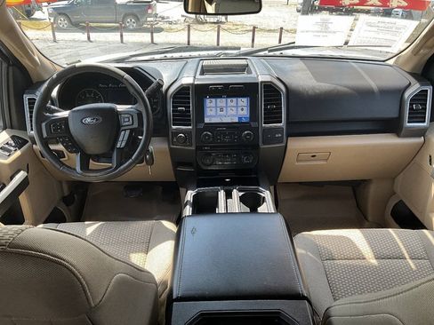 Used 2016 Ford F150 XLT w/ Equipment Group 302A Luxury AWD/4WD image 9