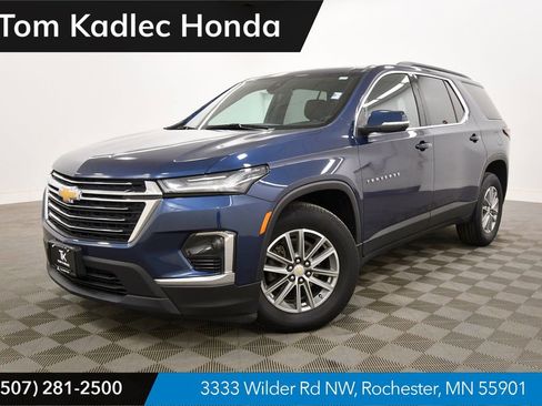 Used 2023 Chevrolet Traverse LT AWD/4WD image 1