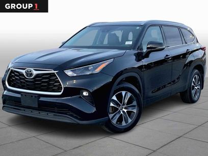 Used 2022 Toyota Highlander XLE