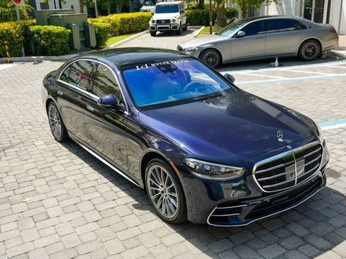 Used 2023 Mercedes-Benz S 500 4MATIC w/ AMG Line image 39