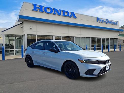 Used 2023 Honda Civic Sport image 3