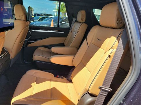 Used 2025 Cadillac Escalade Premium Luxury w/ Touring Package AWD/4WD image 19
