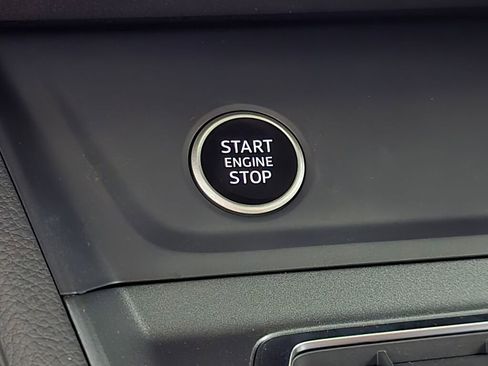 New 2025 Audi Q3 2.0T Premium image 27