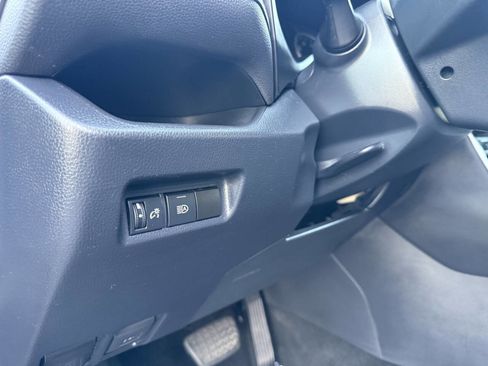 Used 2020 Toyota RAV4 XLE w/ Carpet Mat Package image 21