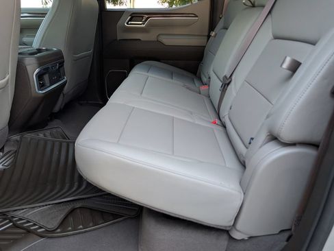 Certified 2022 Chevrolet Silverado 1500 LTZ w/ Technology Package RWD image 23