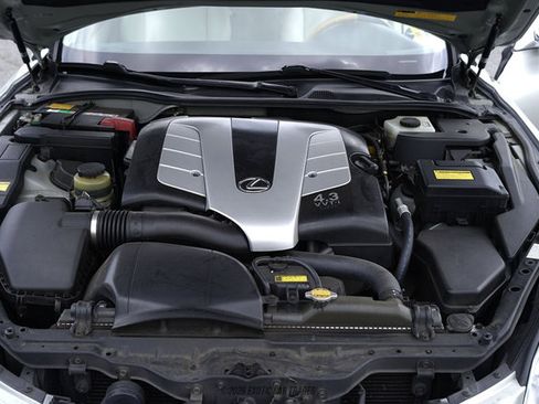 Used 2005 Lexus SC 430 Convertible RWD image 23