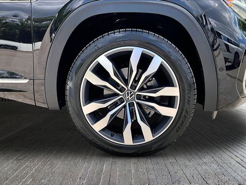 Used 2022 Volkswagen Atlas SEL Premium AWD/4WD image 10