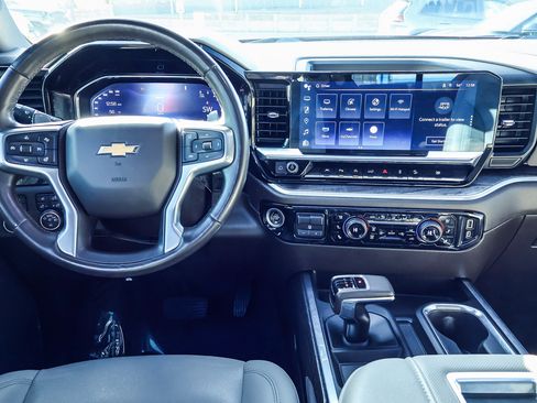 Certified 2022 Chevrolet Silverado 1500 LTZ image 3