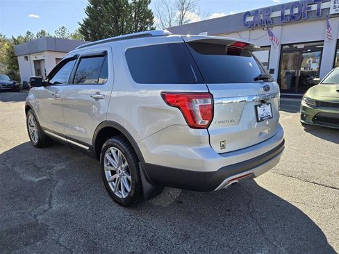 Used 2017 Ford Explorer Limited image 9