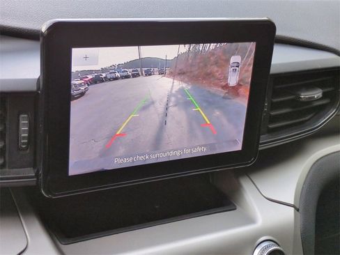 Certified 2022 Ford Explorer XLT w/ Class IV Trailer Tow Package image 20