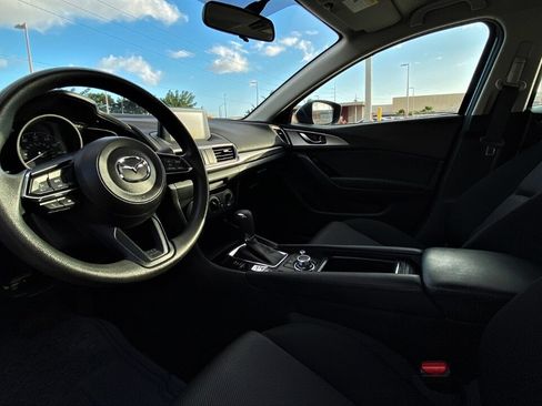 Used 2017 MAZDA MAZDA3 Sport FWD image 7