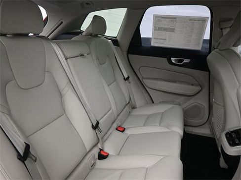 New 2026 Volvo XC60 B5 Ultra w/ Protection Package Premier image 35