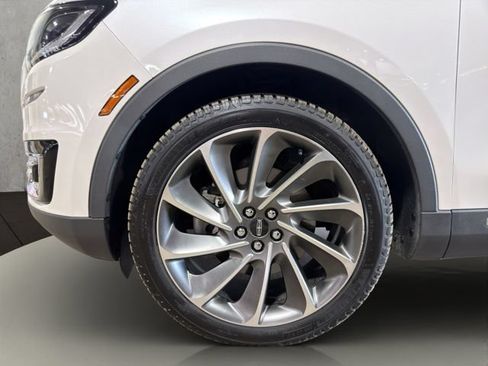 Used 2019 Lincoln Nautilus Reserve AWD/4WD image 16
