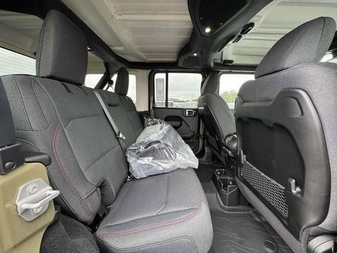 New 2025 Jeep Wrangler Rubicon w/ Convenience Group image 15