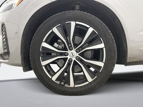 Used 2023 Volvo XC60 B5 Plus w/ Climate Package image 26