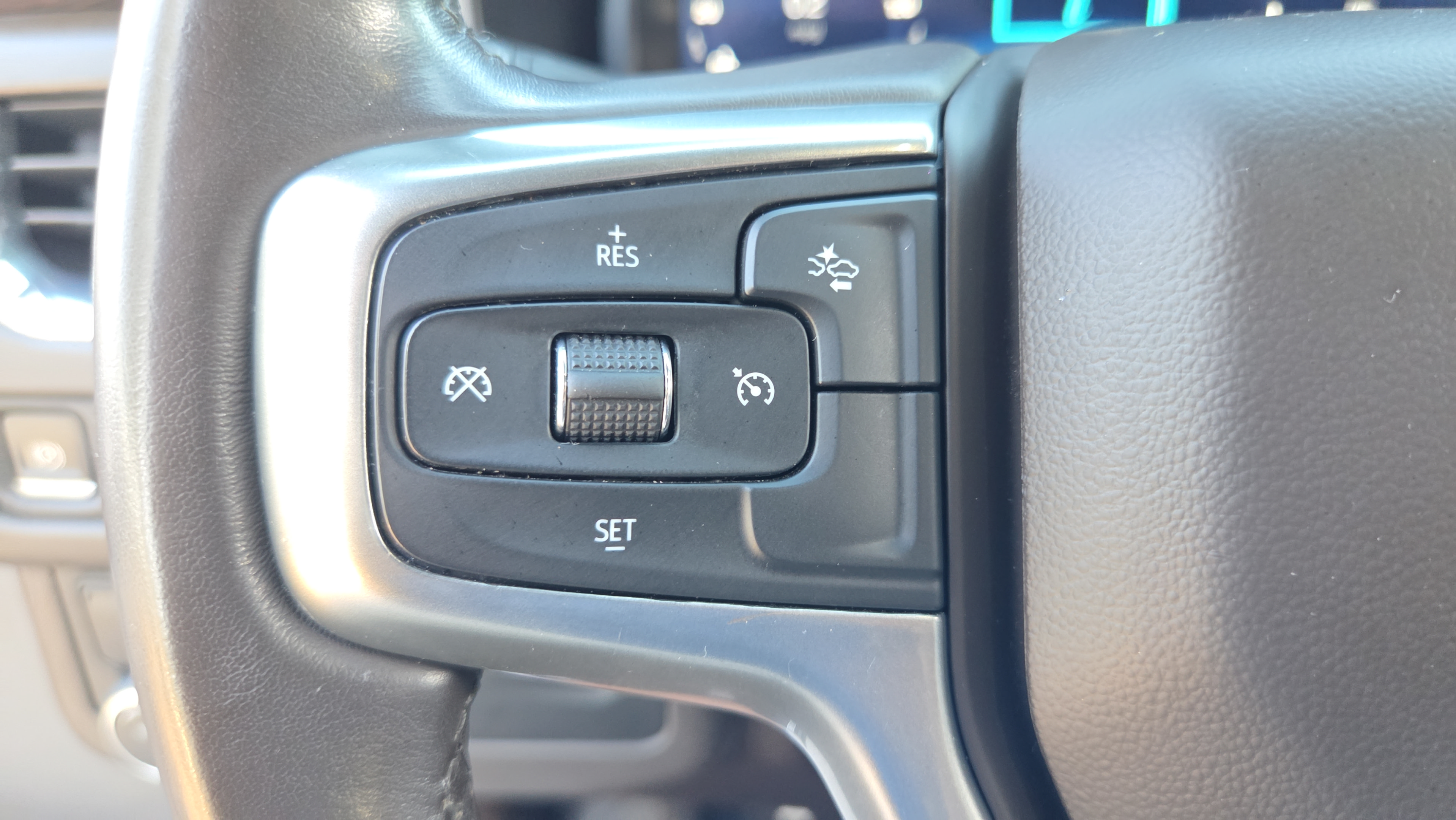 Used 2023 Chevrolet Tahoe LT RWD image 24