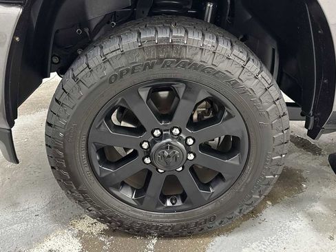 Used 2022 RAM 3500 Laramie image 10