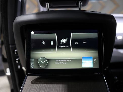 Used 2019 Rolls-Royce Cullinan image 32