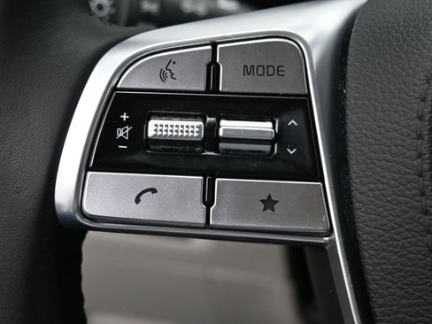 Used 2023 Kia Telluride EX image 16