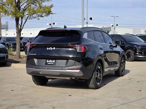 New 2026 Kia Sportage EX image 4