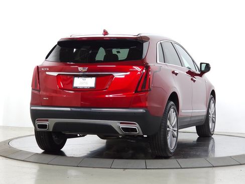 Certified 2024 Cadillac XT5 Premium Luxury w/ Technology Package AWD/4WD image 7