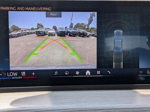 Used 2025 BMW 230i Coupe w/ Premium Package image 12