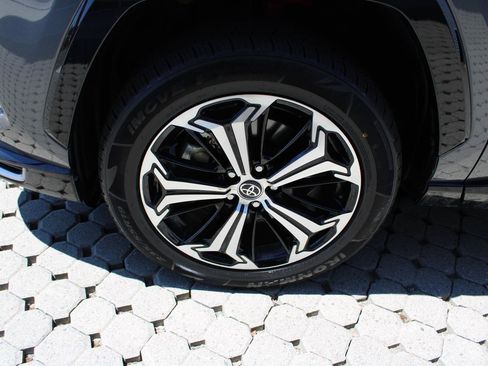 Used 2023 Toyota RAV4 XSE w/ Weather Package AWD/4WD image 12