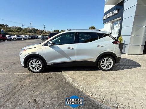Used 2023 Chevrolet Bolt EUV LT image 7