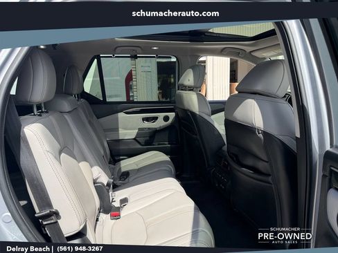 Used 2023 Honda Pilot Touring image 17