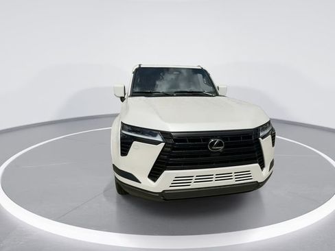 Certified 2025 Lexus GX 550 w/ Cold Area Package AWD/4WD image 3