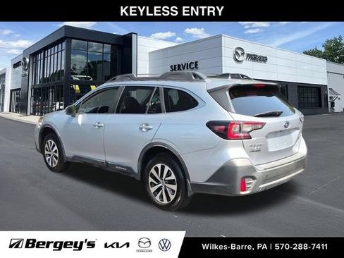 Used 2020 Subaru Outback Premium w/ Popular Package #1 AWD/4WD image 9