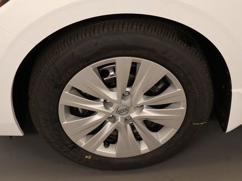 New 2025 Nissan Sentra S image 7